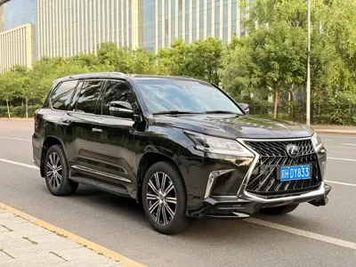 Lexus LX 2018, 56000 км, за 1158000 CNY