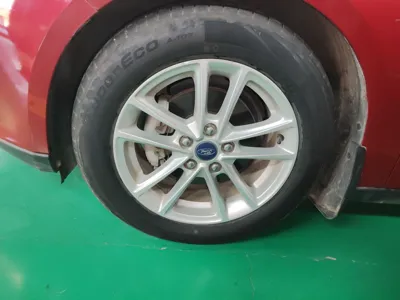 Ford Focus 2017, 73500 км, за 36926.57 CNY - фото 23