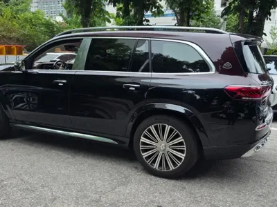 Mercedes-Benz GLS-Class 2023, 30000 км, за 189600000 KRW