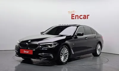 BMW 5-Series · 2018 год