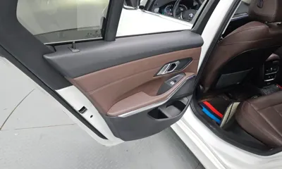 BMW 3-Series 2021, 97993 км, за 25800000 KRW - фото 25