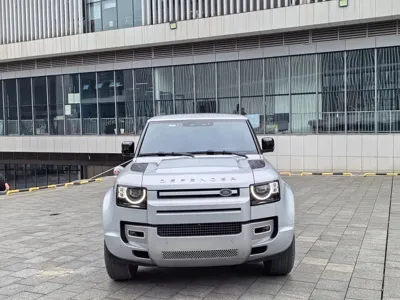 Land Rover Defender 2022, 7000 км, за 498000 CNY - фото 2