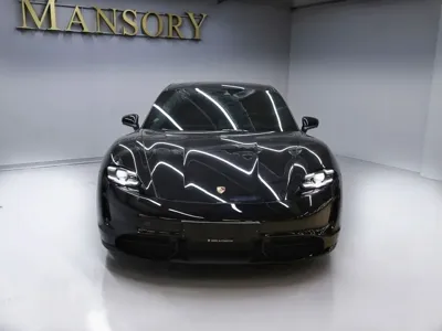 Porsche Taycan · 2020 год