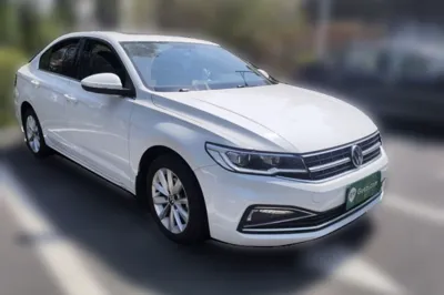 Volkswagen Bora 2021, 49100 км, за 56403.87 CNY