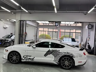 Ford Mustang 2018, 70000 км, за 96800 CNY