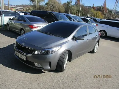 Kia K3 · 2016 год