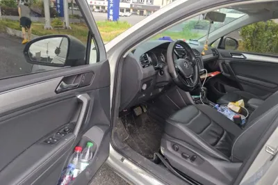 Volkswagen Tiguan L 2019, 75800 км, за 78584.52 CNY - фото 16