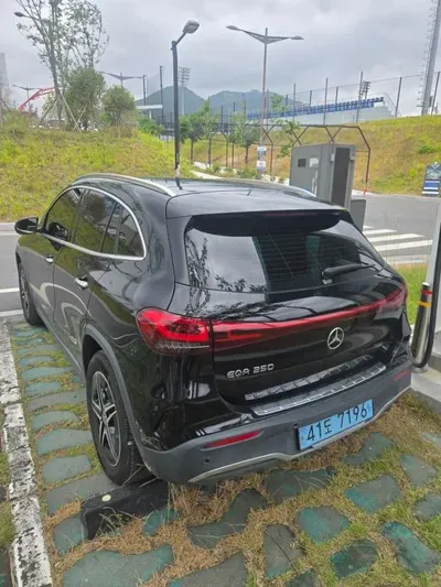 Mercedes-Benz EQA 2023, 67500 км, за 45690000 KRW