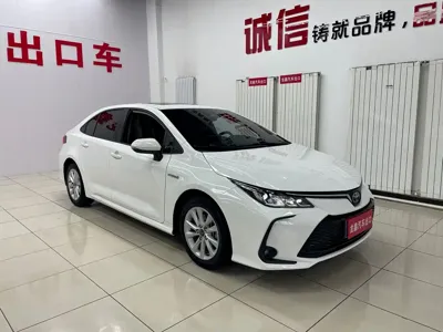 Toyota Corolla 2023, 8900 км, за 98800 CNY