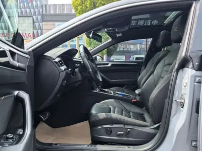 Volkswagen CC 2023, 39000 км, за 136800 CNY - фото 11