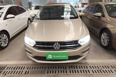 Volkswagen Bora 2016, 77800 км, за 44927.78 CNY