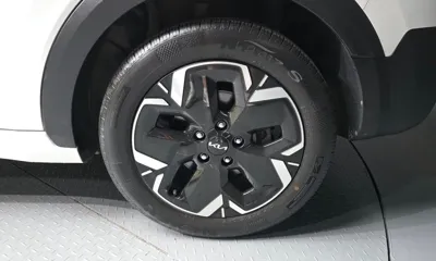 Kia Niro 2023, 116423 км, за 29990000 KRW - фото 5