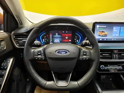 Ford Focus 2021, 28000 км, за 61800 CNY - фото 11