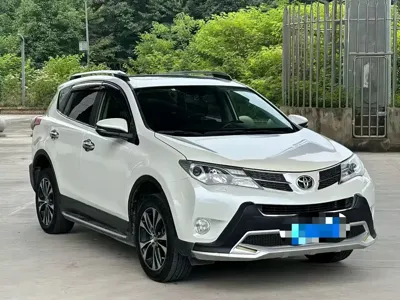 Toyota RAV4 2015, 140000 км, за 43800 CNY