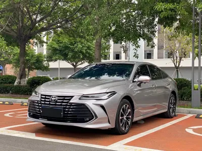 Toyota Avalon · 2024 год
