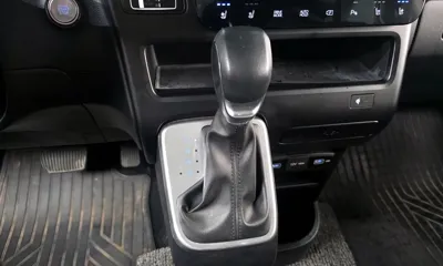 Hyundai Staria 2022, 84373 км, за 24000000 KRW - фото 9