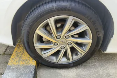 Geely Auto Binray 2019, 93300 км, за 44485.91 CNY - фото 10