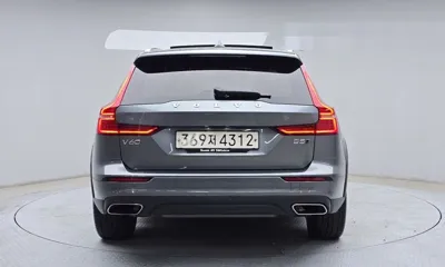 Volvo V60 2021, 81679 км, за 27900000 KRW