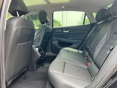 Volkswagen Passat 2025, 17000 км, за 123000 CNY - фото 7