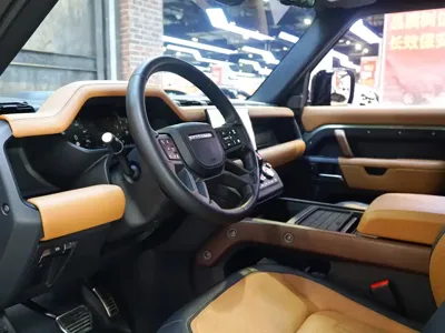 Land Rover Defender 2022, 55000 км, за 579000 CNY - фото 6