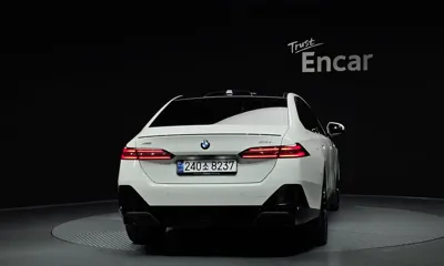 BMW 5-Series 2025, 21920 км, за 84990000 KRW