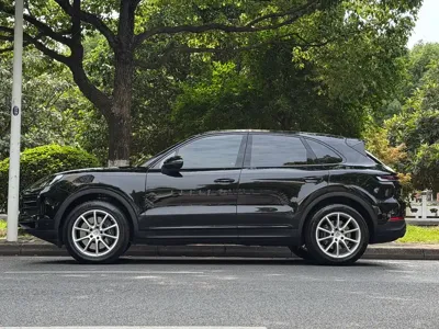 Porsche Cayenne 2024, 15000 км, за 668000 CNY - фото 7