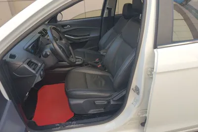 Ford Escort 2017, 63800 км, за 41098.83 CNY - фото 5
