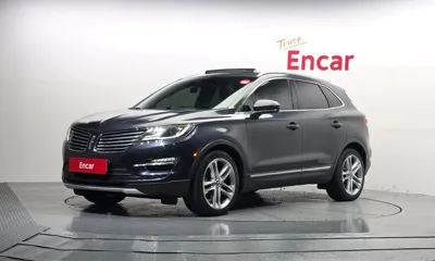 Lincoln MKC · 2015 год