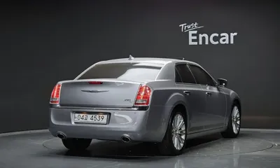 Chrysler 300C 2013, 139537 км, за 4900000 KRW