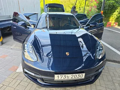 Porsche Panamera · 2020 год