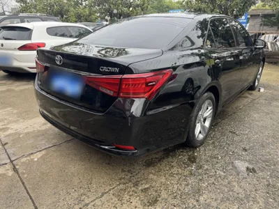 Toyota Crown 2015, 38800 км, за 162753.81 CNY - фото 8