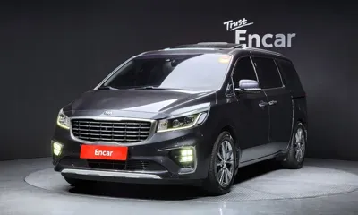 Kia Canival · 2019 год