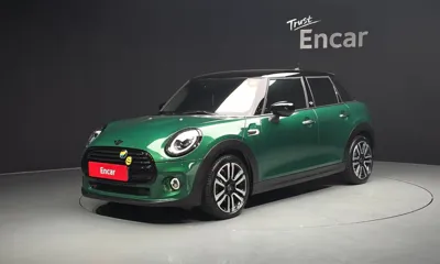 MINI Cooper · 2021 год
