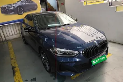 BMW 1 Series 2021, 35300 км, за 112812.3 CNY