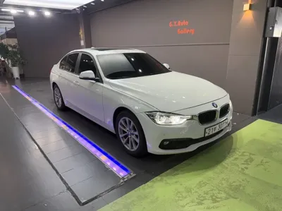 BMW 3-Series · 2018 год