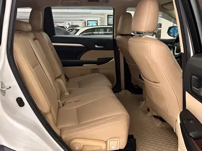 Toyota Highlander 2016, 71000 км, за 108000 CNY - фото 12