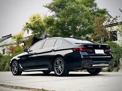 BMW 5 Series 2021, 91000 км, за 149500 CNY