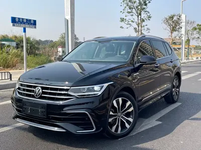 Volkswagen Tiguan L · 2021 год