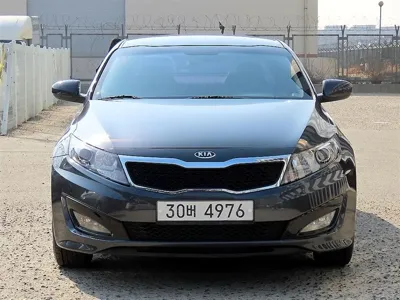 Kia K5 · 2012 год