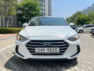 Hyundai Avante 2018, 100000 км, за 9800000 KRW