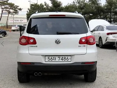 Volkswagen Tiguan 2008, 61442 км, за 3890000 KRW - фото 4