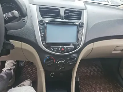 Hyundai Verna 2016, 112400 км, за 15700 CNY - фото 13