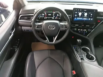 Toyota Camry 2022, 66200 км, за 91800 CNY - фото 11