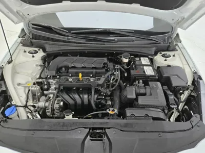 Hyundai Avante 2023, 67760 км, за 6976 USD - фото 17