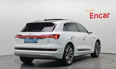Audi e-tron 2021, 65216 км, за 49000000 KRW