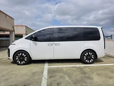 Hyundai Staria 2025, 2499 км, за 66000000 KRW