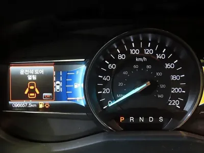 Ford Explorer 2018, 96653 км, за 17500000 KRW - фото 9