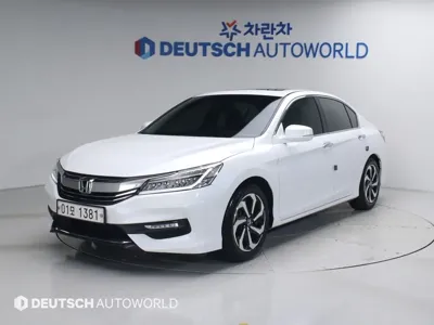 Honda Accord · 2017 год