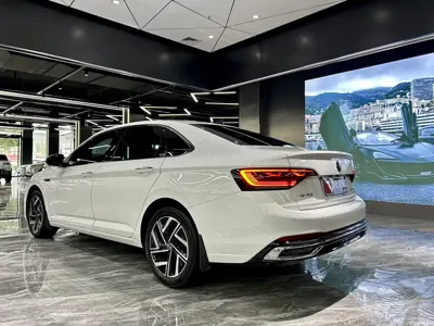 Volkswagen Sagitar 2022, 16000 км, за 118800 CNY - фото 7