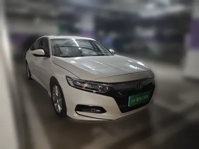 Honda Accord 2018, 103200 км, за 87707.4 CNY